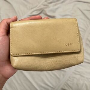 Fossil Tan / Nude Leather Coin Holder Wallet Pouch Keychain Coin Purse Zipper